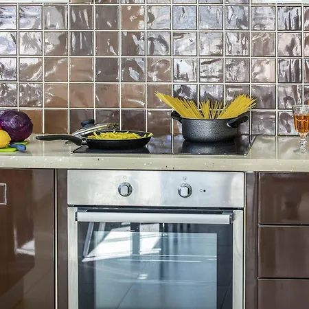 Michelle 10 Вилла *