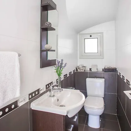 Вилла Michelle 10 *