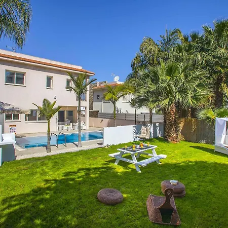 Michelle 10 빌라 프로타라스